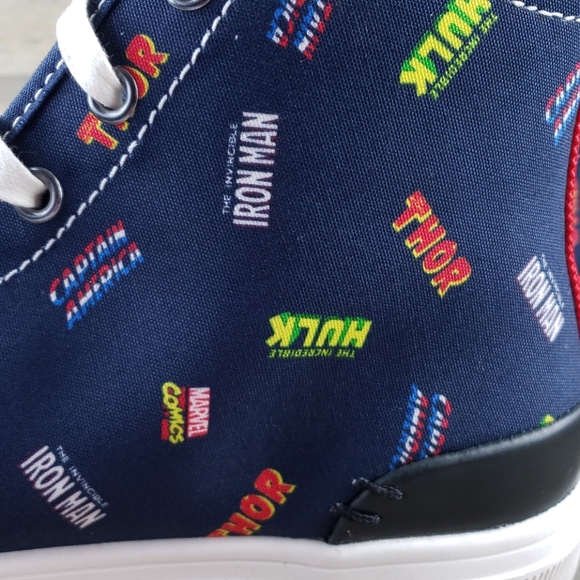 TOMS Marvel x Travel Lite High Tops Lmtd Edition - Picture 8 of 9